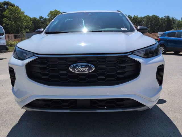 Certified 2023 Ford Escape ST-Line w/ Equipment Group 301A FWD image 9
