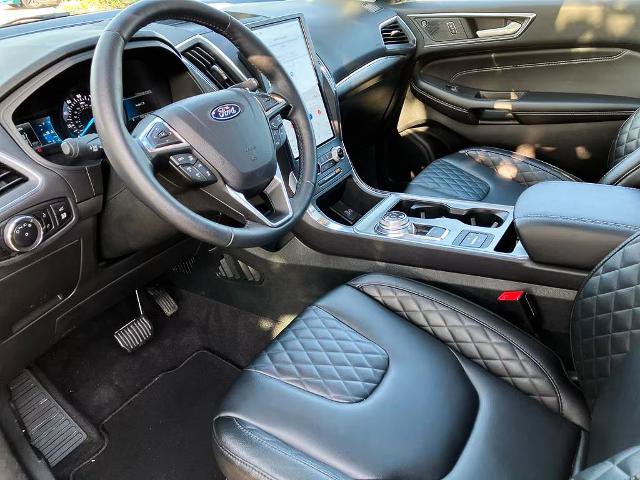 Certified 2024 Ford Edge Titanium AWD/4WD image 25