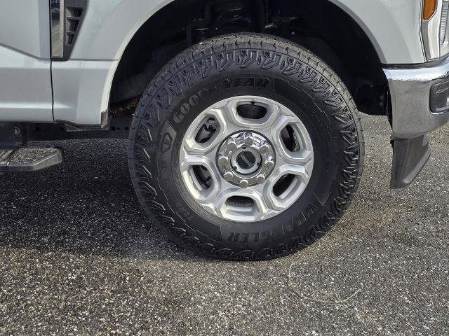 Certified 2025 Ford F250 XLT image 28