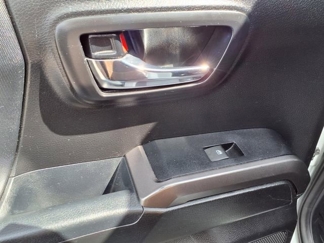 Used 2019 Toyota Tacoma TRD Sport w/ Technology Package RWD image 17