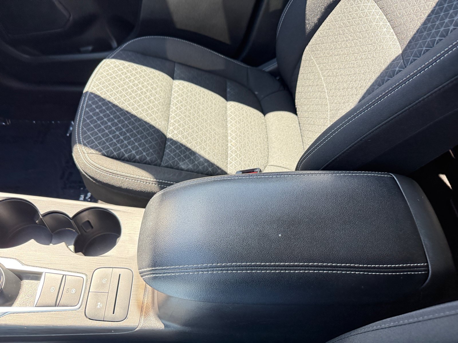 Certified 2025 Ford Escape Active FWD image 14