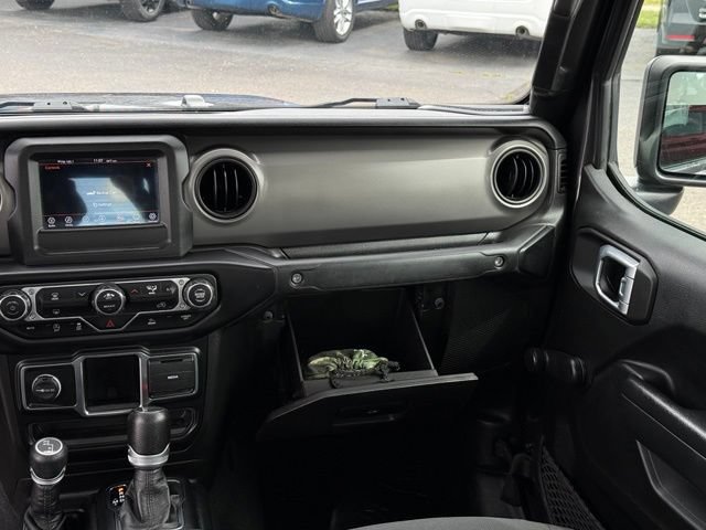 Used 2022 Jeep Gladiator Sport AWD/4WD image 27