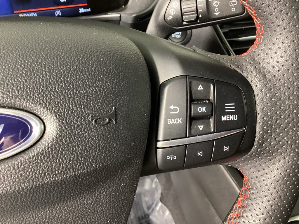 Certified 2023 Ford Escape ST-Line AWD/4WD image 25