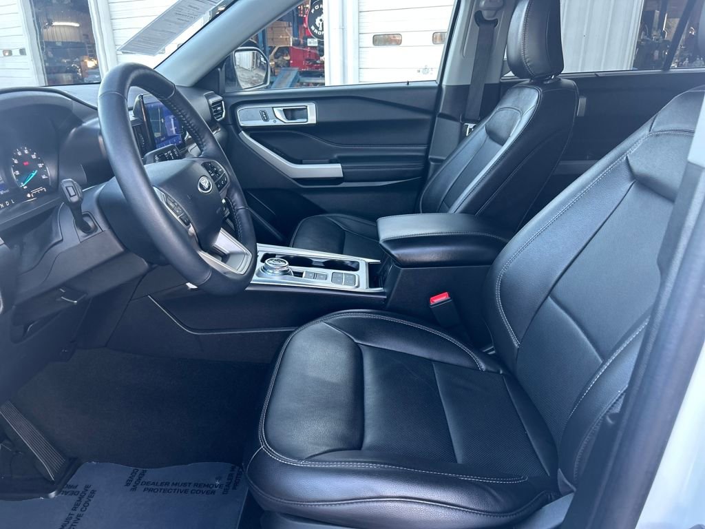 Certified 2024 Ford Explorer Limited image 23