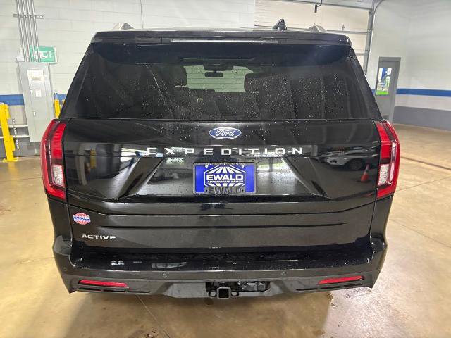 Certified 2025 Ford Expedition Active AWD/4WD image 5