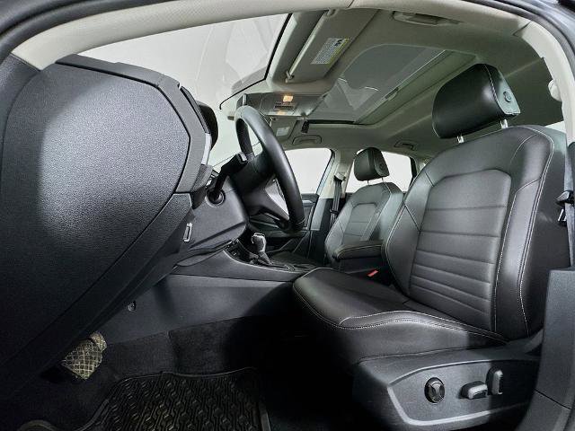 Used 2023 Volkswagen Jetta SE FWD image 11