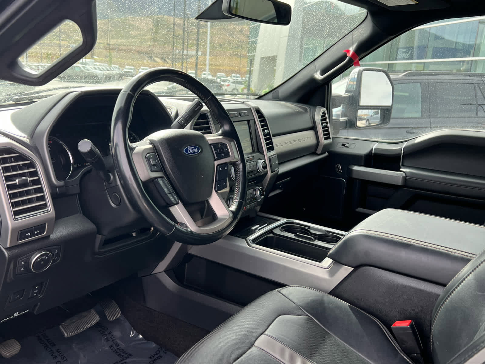 Certified 2018 Ford F350 Platinum w/ Platinum Ultimate Package AWD/4WD image 26