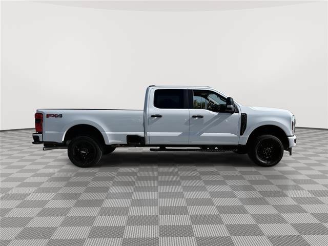 Certified 2024 Ford F250 XL w/ STX Appearance Package AWD/4WD image 8
