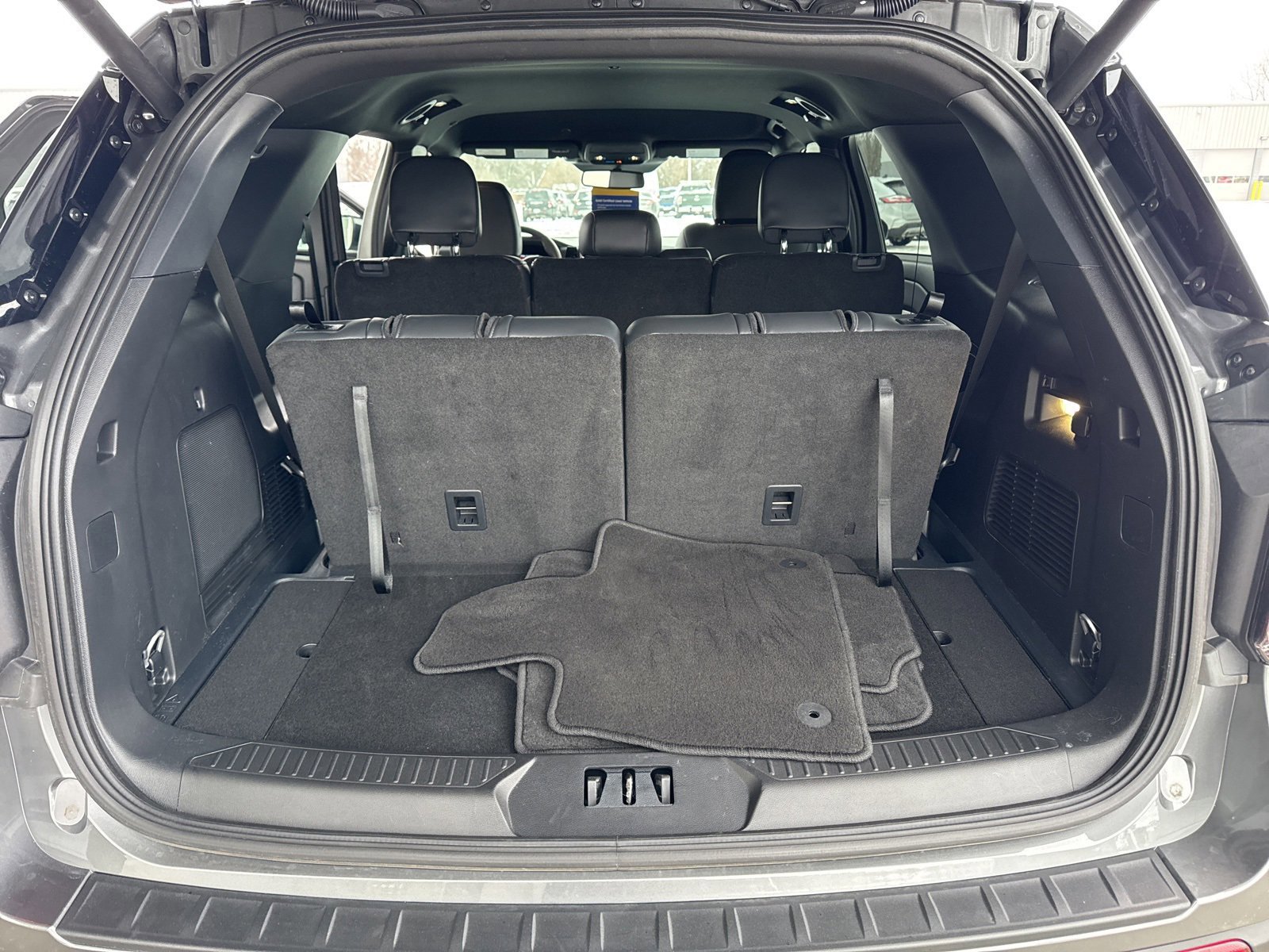 Certified 2025 Ford Explorer ST-Line w/ Premium Package image 41