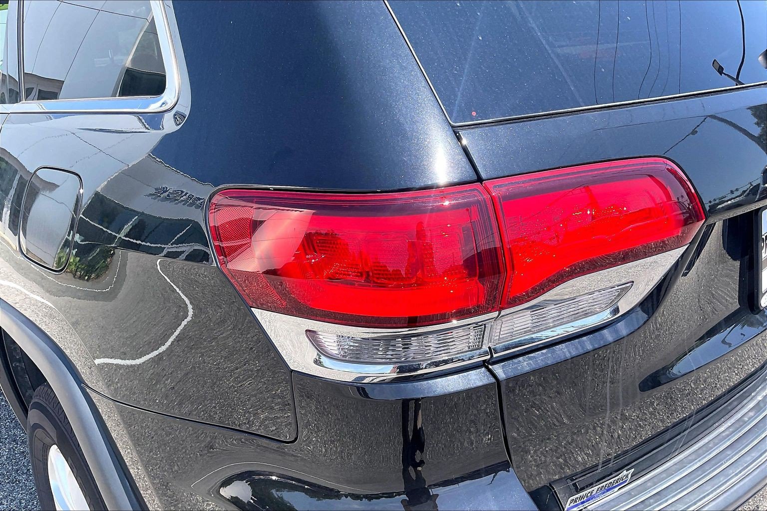 Used 2022 Jeep Grand Cherokee Laredo E AWD/4WD image 26