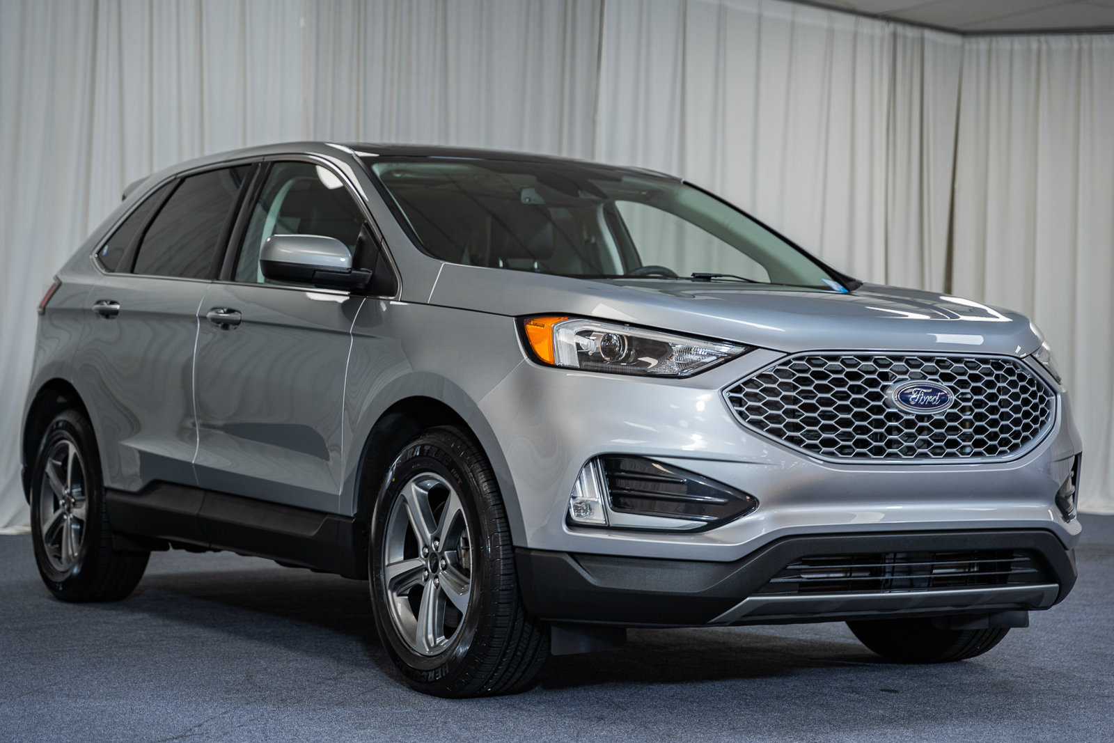 Certified 2024 Ford Edge SEL w/ Convenience Package AWD/4WD image 1