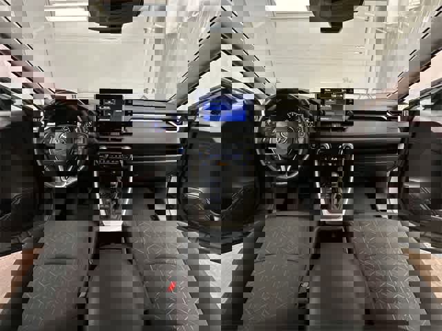 Used 2022 Toyota RAV4 XLE w/ Convenience Package image 23