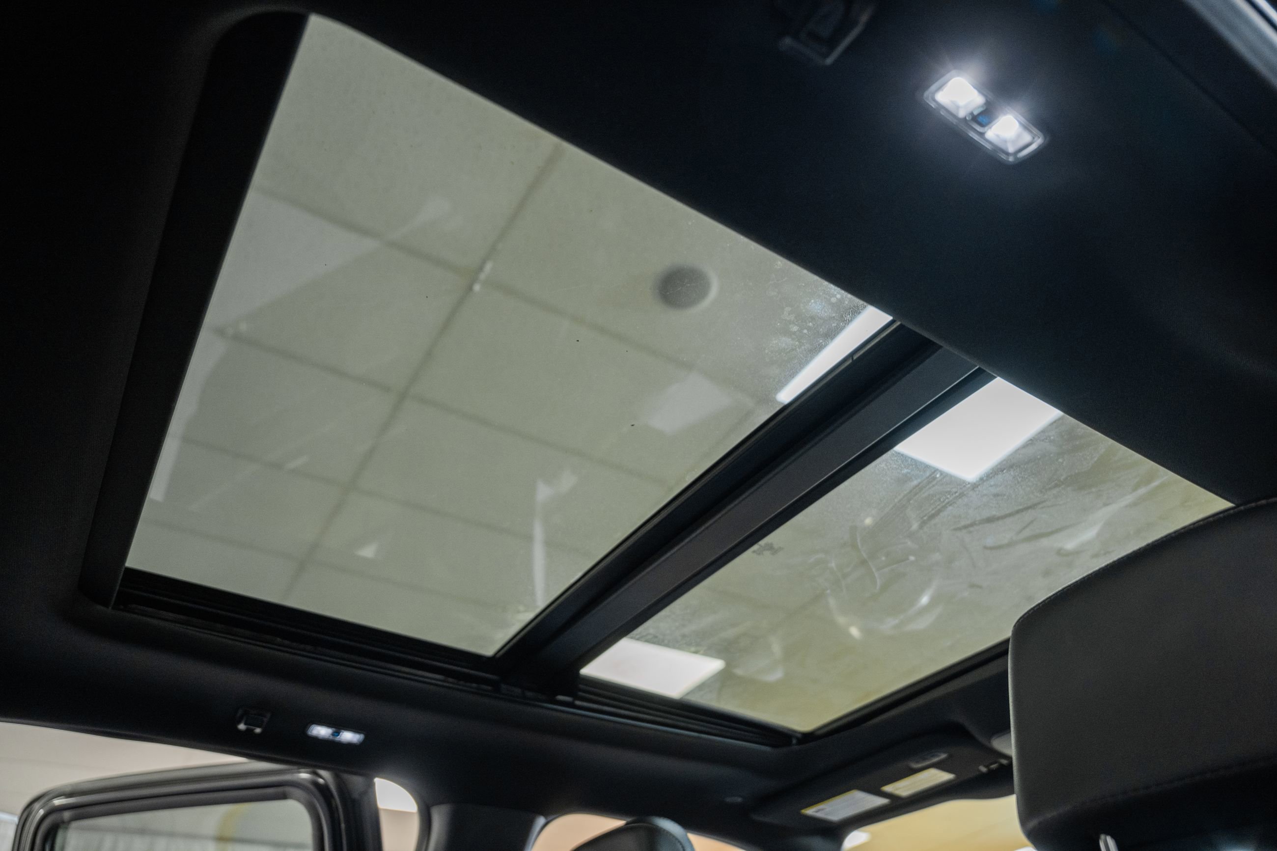 Certified 2023 Ford F150 Lariat w/ Equipment Group 502A High image 38