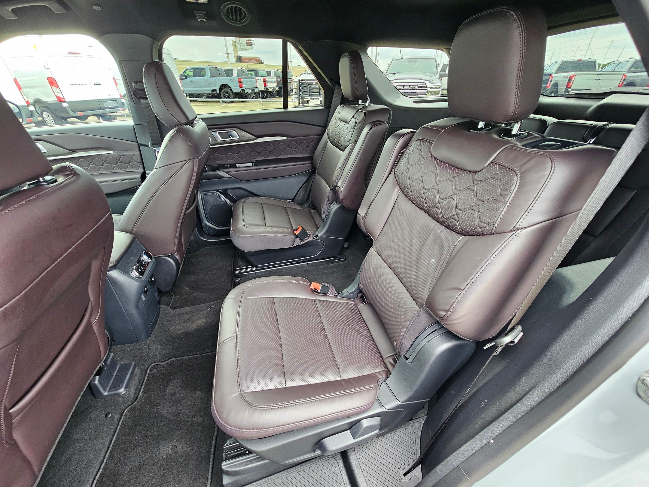 Certified 2026 Ford Explorer Platinum w/ LUX Leather Package AWD/4WD image 29