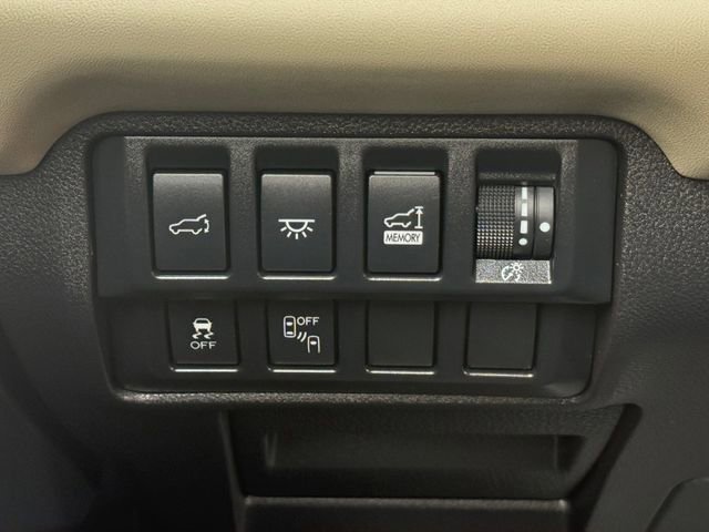 Used 2021 Subaru Ascent Limited w/ Technology Package AWD/4WD image 13