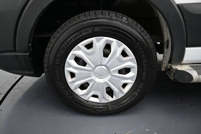 Certified 2022 Ford Transit 250 Low Roof w/ Exterior Upgrade Package RWD image 9