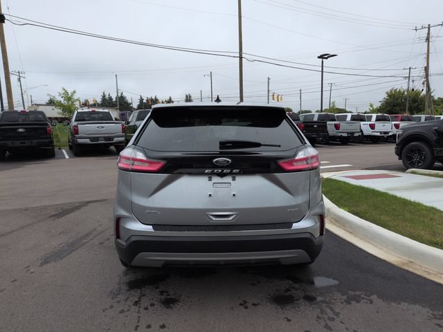 Certified 2024 Ford Edge SEL AWD/4WD image 4