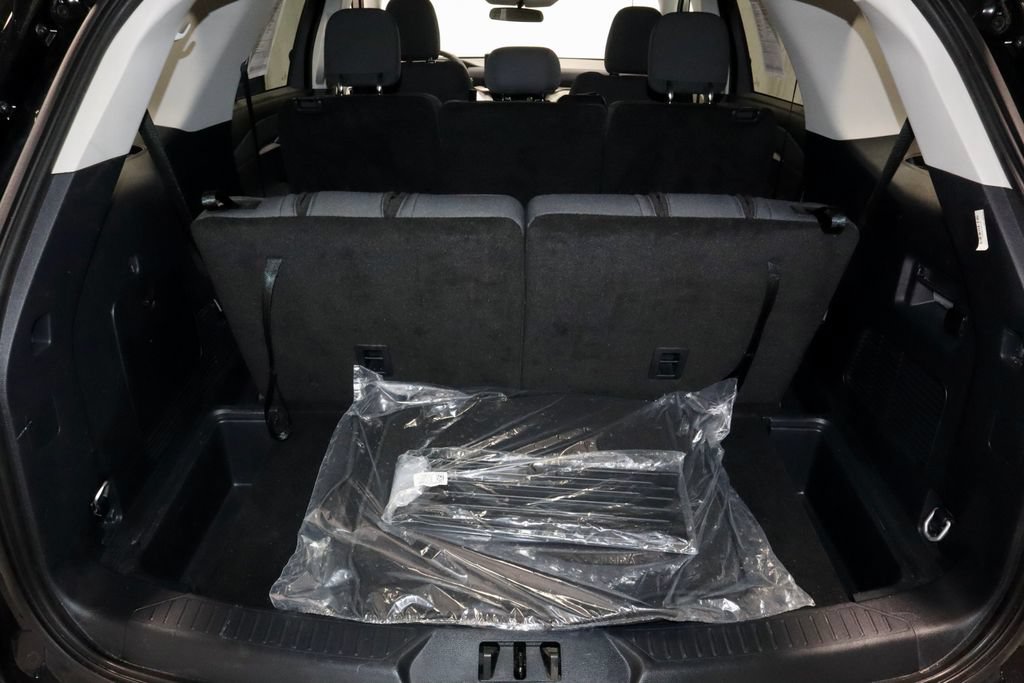 Certified 2025 Ford Explorer Active AWD/4WD image 14