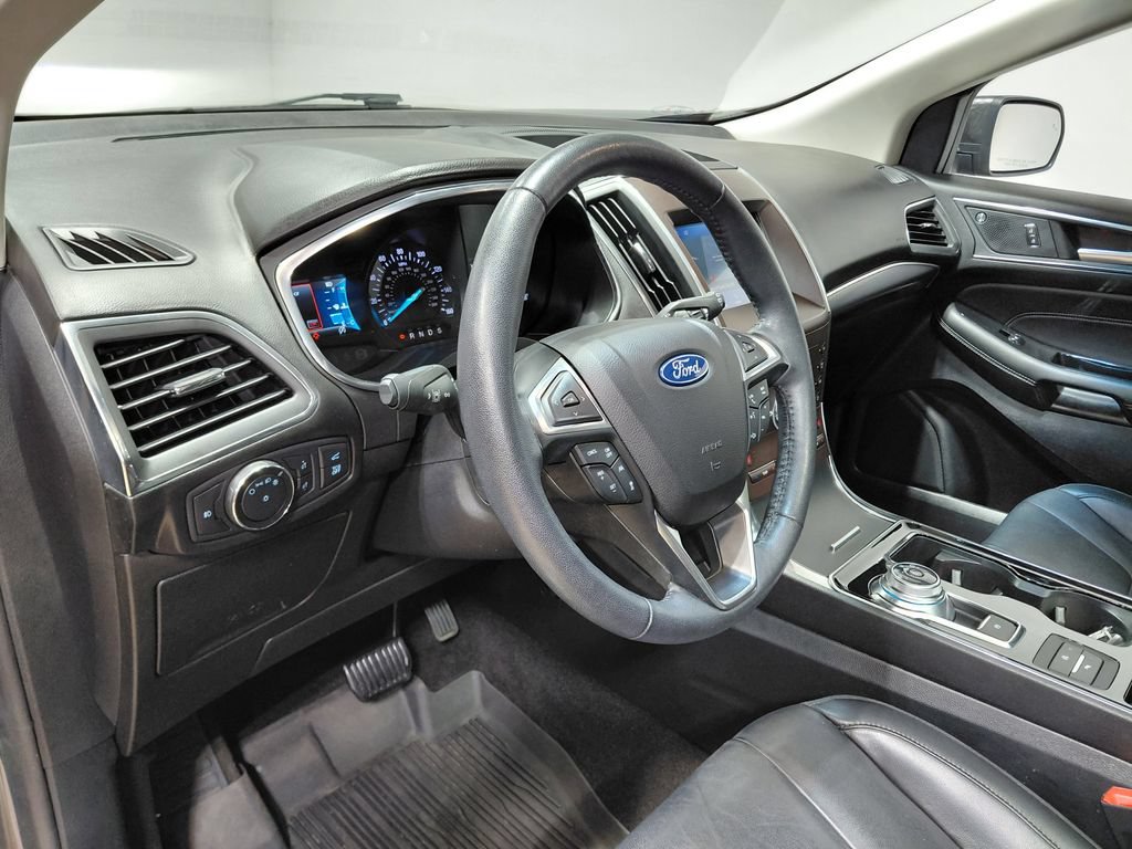 Certified 2020 Ford Edge Titanium AWD/4WD image 26