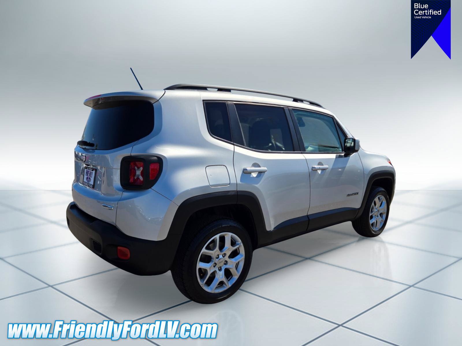 Used 2017 Jeep Renegade Latitude AWD/4WD image 6
