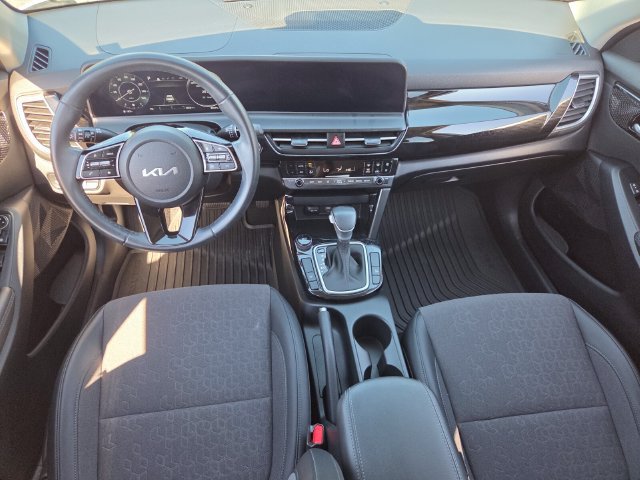 Used 2024 Kia Seltos S FWD image 17