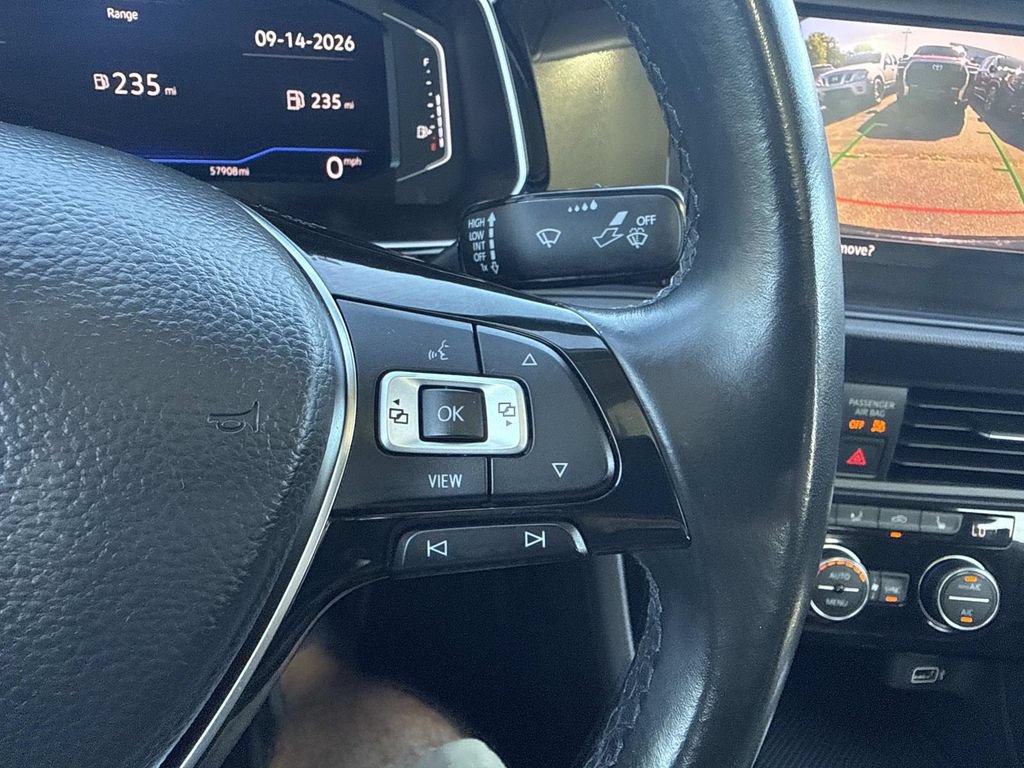Used 2019 Volkswagen Jetta SEL FWD image 28