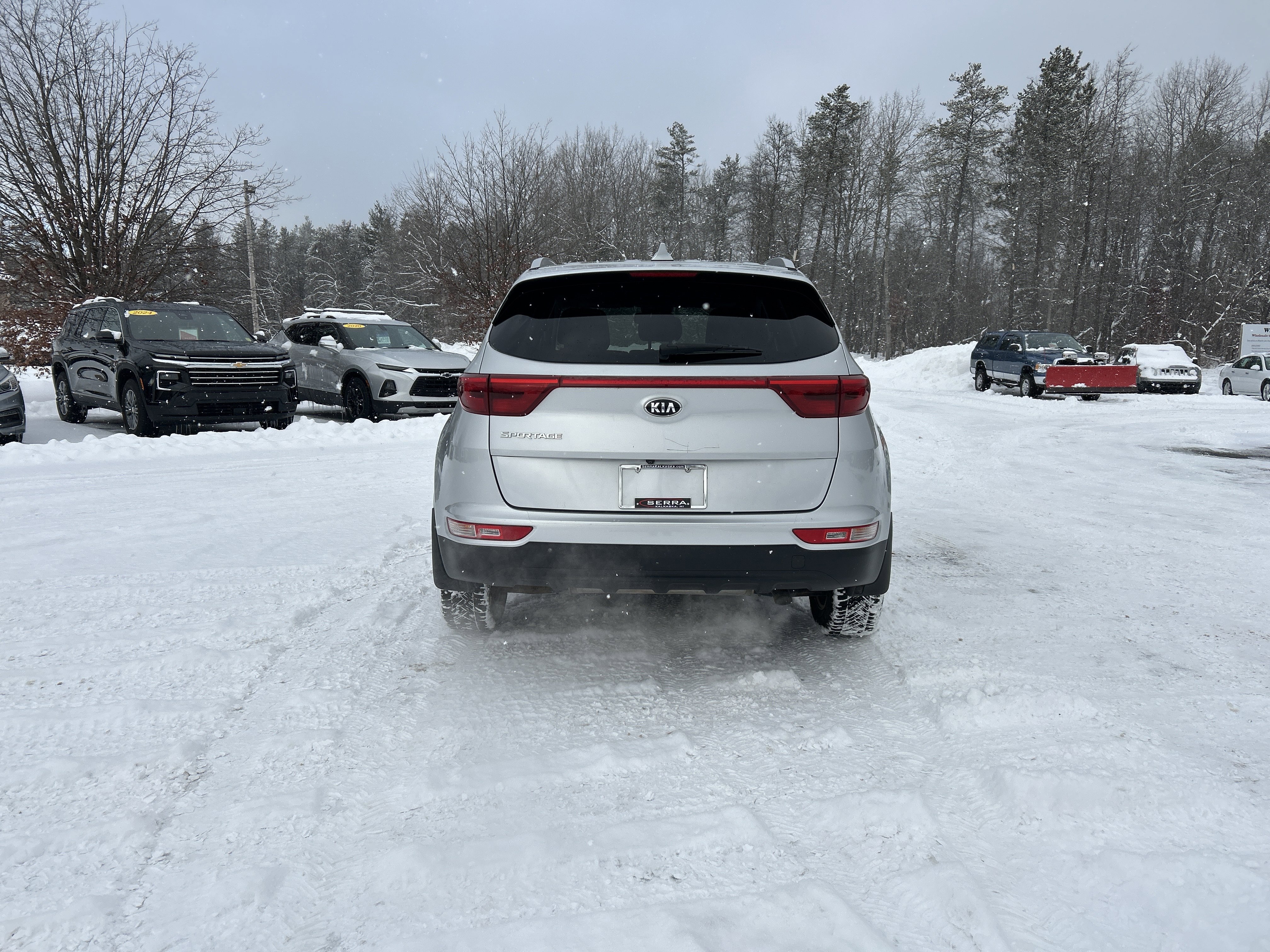 Used 2018 Kia Sportage LX w/ LX Popular Package image 4