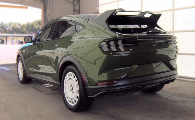 Certified 2025 Ford Mustang Mach-E GT AWD/4WD image 8