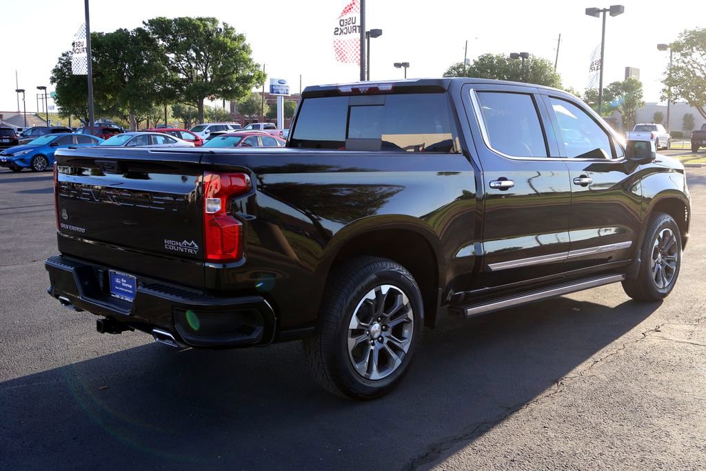 Used 2023 Chevrolet Silverado 1500 High Country w/ Technology Package image 17