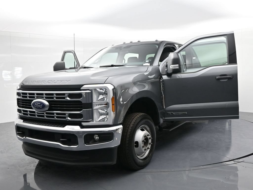 Certified 2025 Ford F350 XLT AWD/4WD image 25