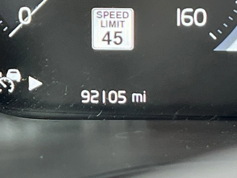 Used 2020 Volvo XC60 T6 Inscription w/ Protection Package Premier image 13