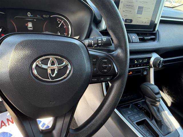 Used 2025 Toyota RAV4 XLE FWD image 16