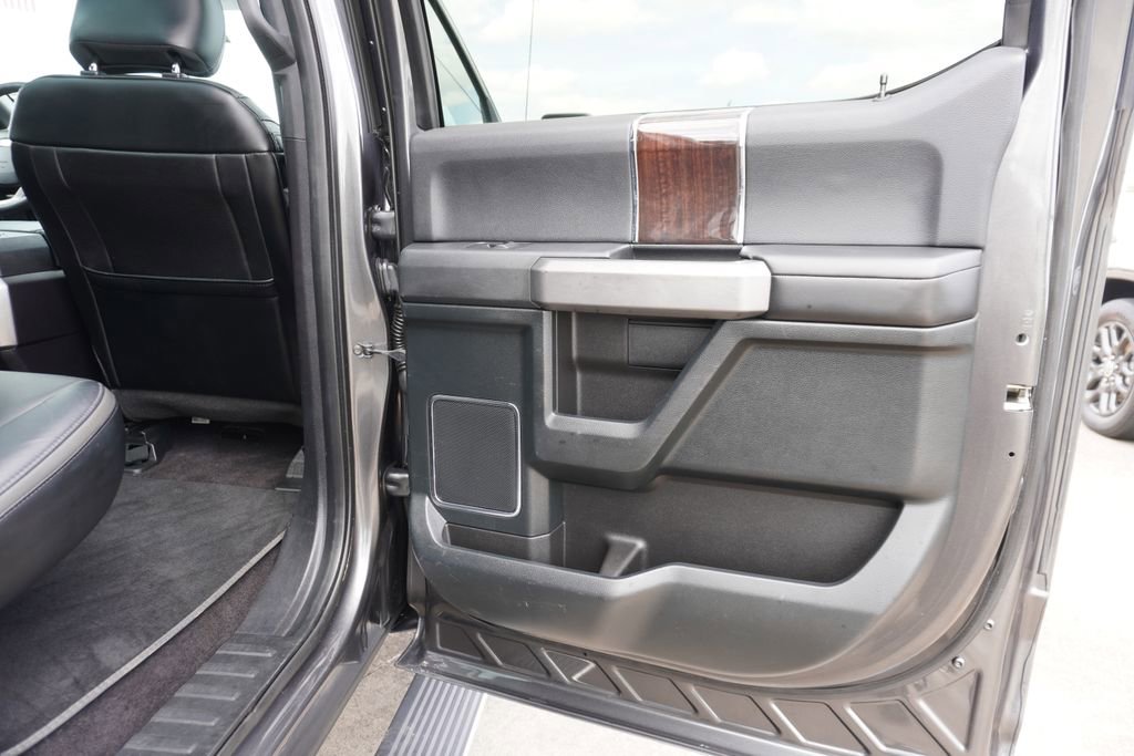 Certified 2020 Ford Edge Titanium FWD image 25