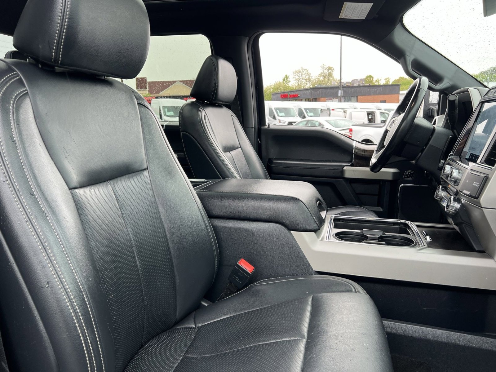 Certified 2022 Ford F250 Lariat w/ Tremor Off-Road Package AWD/4WD image 35