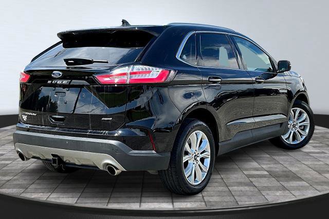 Certified 2024 Ford Edge Titanium w/ Class II Trailer Tow Package image 7