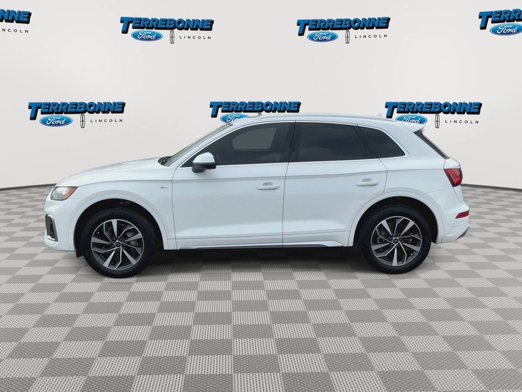 Used 2022 Audi Q5 2.0T Premium w/ Convenience Package AWD/4WD image 5