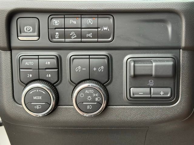 Used 2025 Chevrolet Tahoe High Country image 26