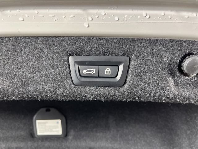 Used 2023 BMW 530i w/ Convenience Package RWD image 43