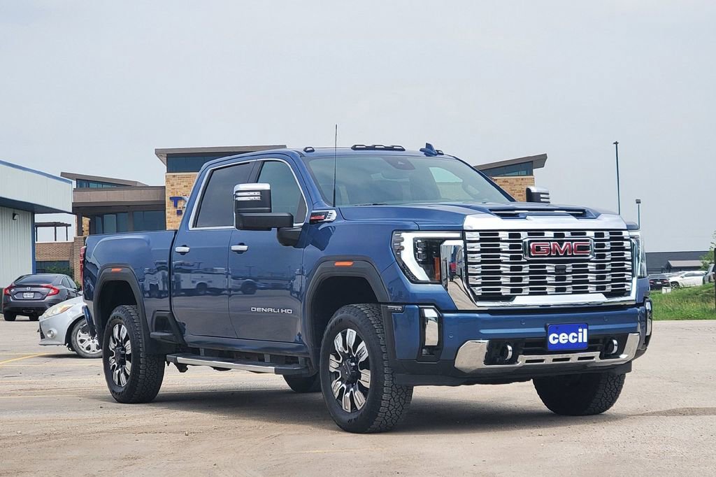 Used 2024 GMC Sierra 2500 Denali w/ Denali Reserve Package AWD/4WD image 25