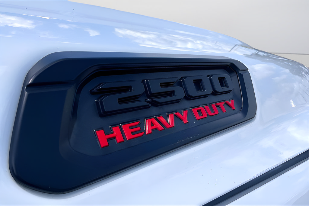 Used 2022 RAM 2500 Laramie w/ Night Edition AWD/4WD image 32