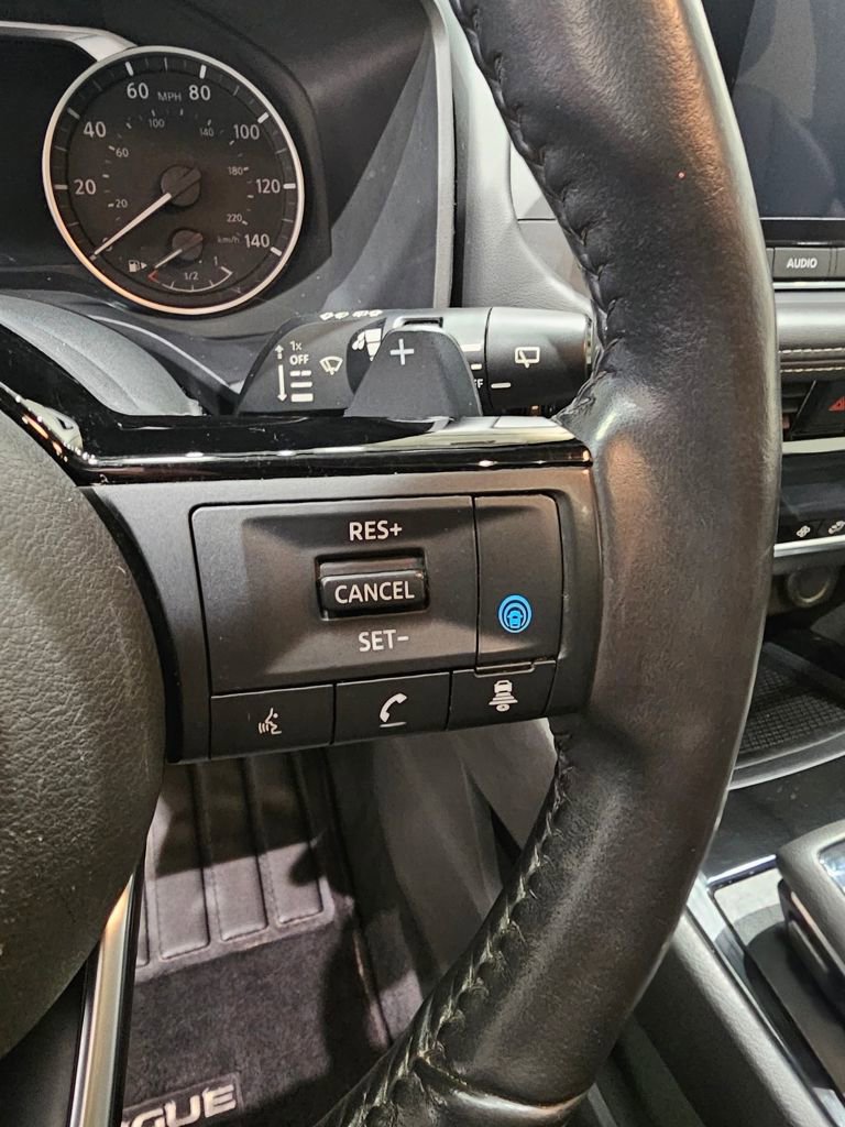 Used 2021 Nissan Rogue SV w/ Premium Package image 16