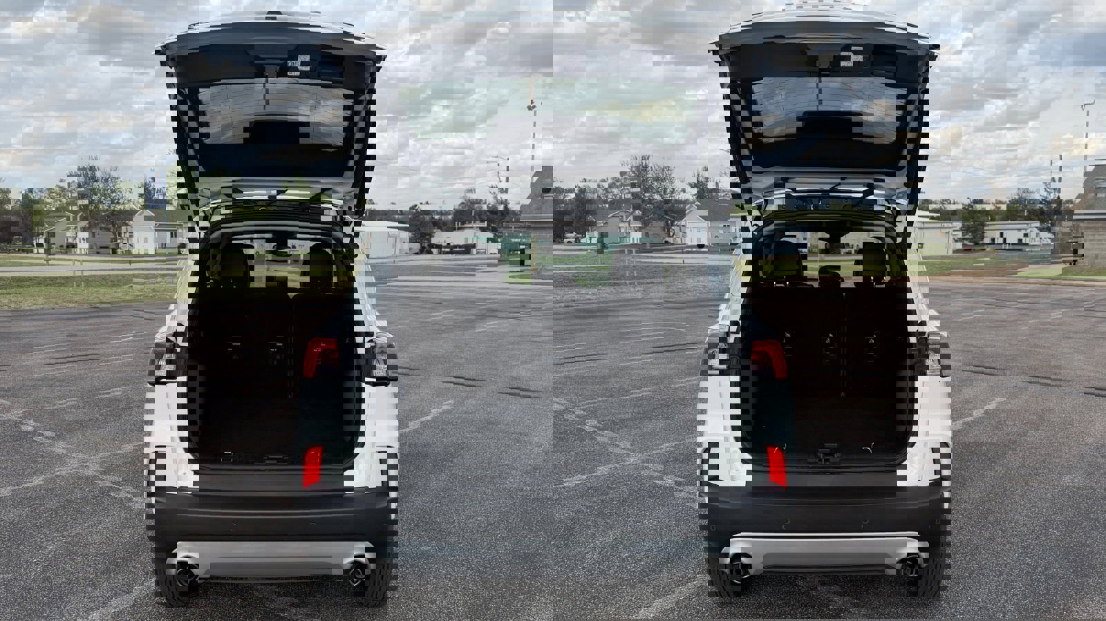 Certified 2020 Ford Escape Titanium w/ Titanium Premium Package 2.0 FWD image 8