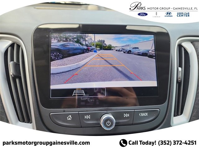 Used 2024 Chevrolet Malibu LT image 18