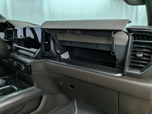Used 2023 Chevrolet Silverado 1500 LTZ AWD/4WD image 21