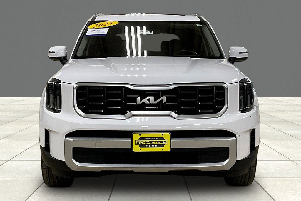 Used 2025 Kia Telluride S AWD/4WD image 3