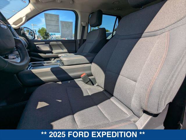 Certified 2025 Ford Expedition Active RWD image 20