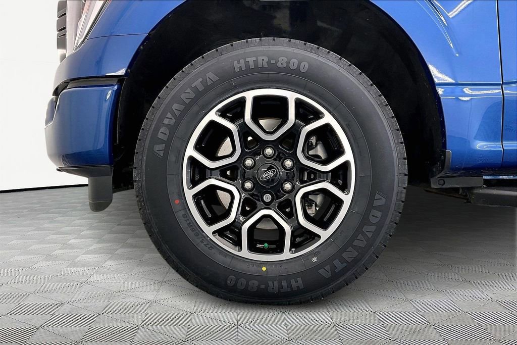 Certified 2022 Ford F150 XLT w/ Equipment Group 302A High image 11