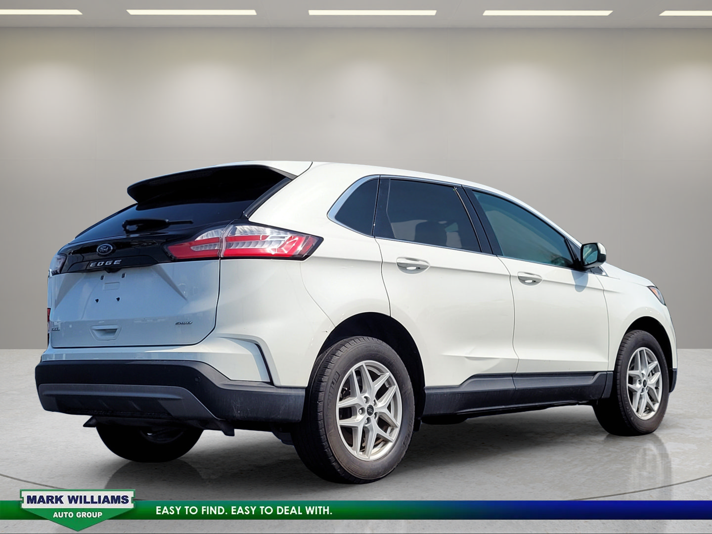 Certified 2023 Ford Edge SEL w/ Convenience Package AWD/4WD image 4