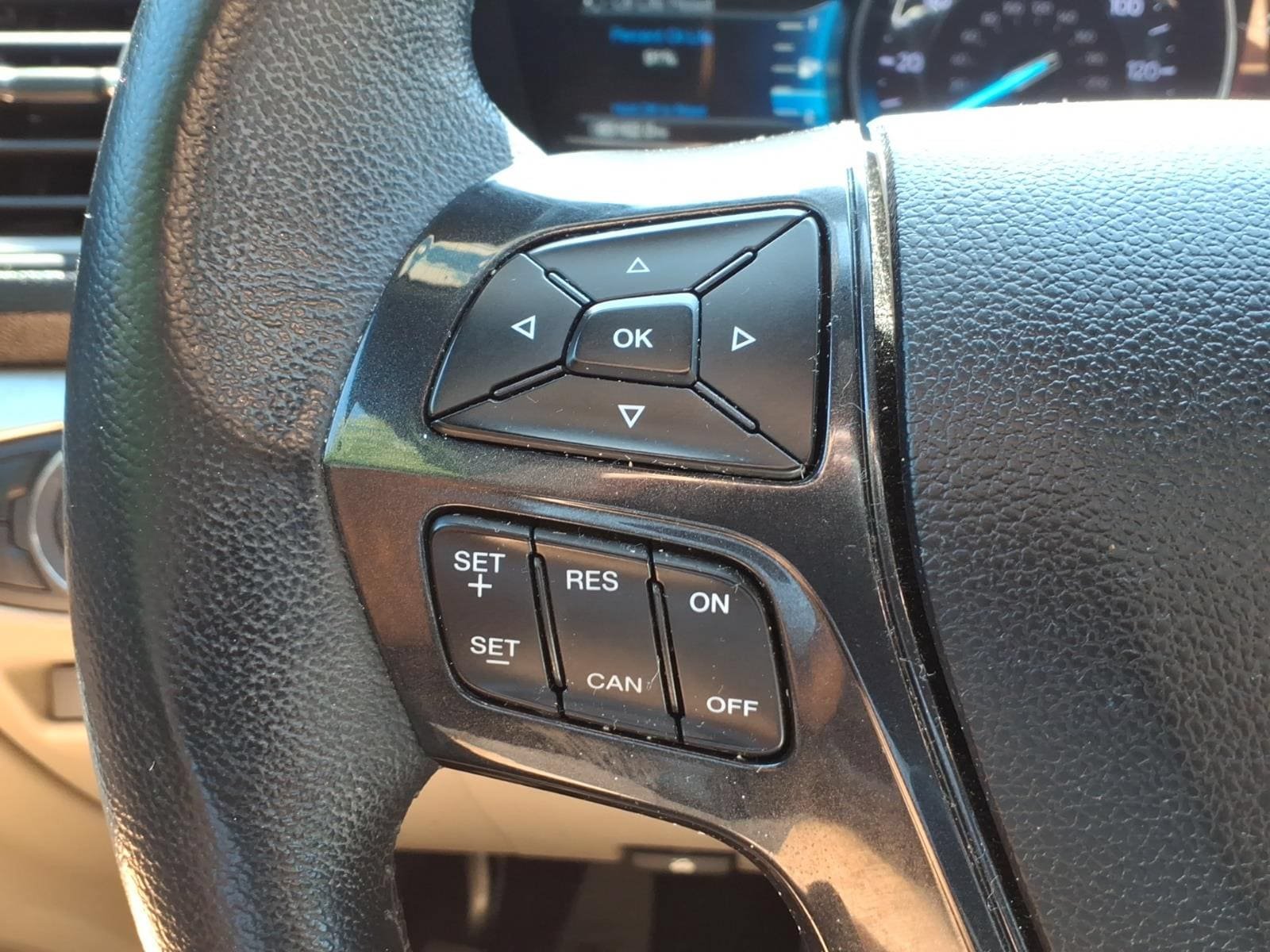 Certified 2018 Ford Explorer XLT w/ Equipment Group 202A AWD/4WD image 15