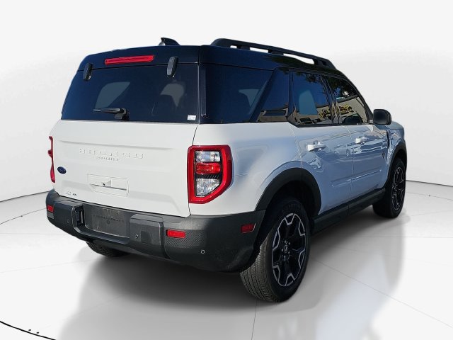 Certified 2025 Ford Bronco Sport Outer Banks AWD/4WD image 3